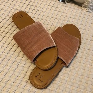 A New Day Velvet pink slides
